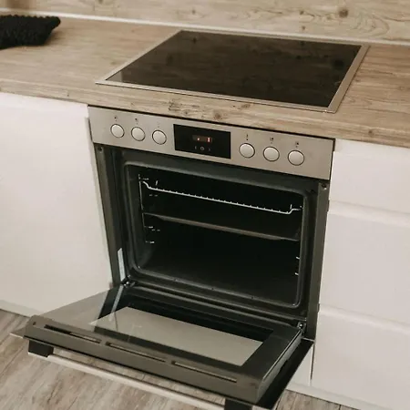 דירה Tole Ferienunterkunft *