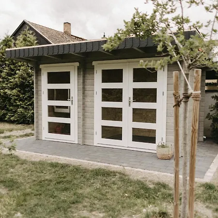 Tole Ferienunterkunft דירה *