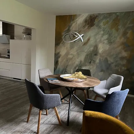 דירה Tole Ferienunterkunft