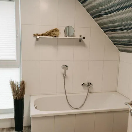 דירה Tole Ferienunterkunft *