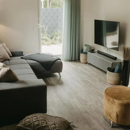 דירה Tole Ferienunterkunft הוירסוורדה