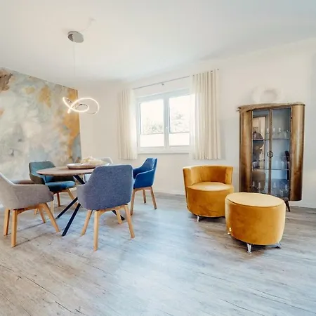 דירה Tole Ferienunterkunft *