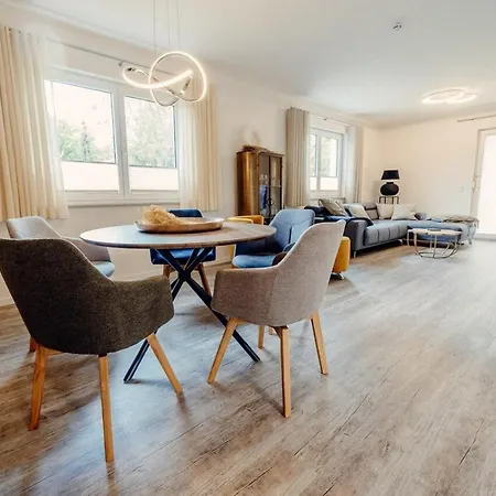 דירה Tole Ferienunterkunft *